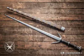 材料是真金白银，珠宝工匠花费700小时打造了魔兽武器霜之哀伤图片