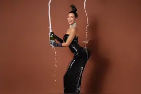 《卡戴珊一家》：个个有梗，全是戏精，虚荣拜金却超能吸粉图片