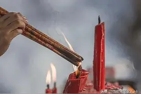 俗语：“烧的香多，惹的鬼多”，并非迷信，古人一言揭开人心作崇图片