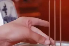 俗语“右手不上香，左脚不踩罡”，说的是哪方面的忌讳？图片