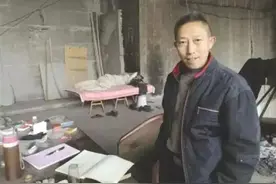 四川一流浪汉，潜心研究彩票18年，直言：将来我比李嘉诚还富图片