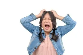 为什么孩子不懂得心疼父母？从你对他做这3件事开始，就错了图片