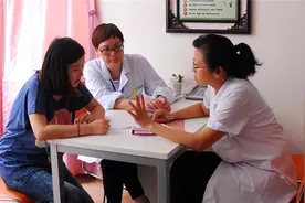 好月嫂的标准是怎样的？想要月子坐得安心，孕妈要根据3点来挑选图片