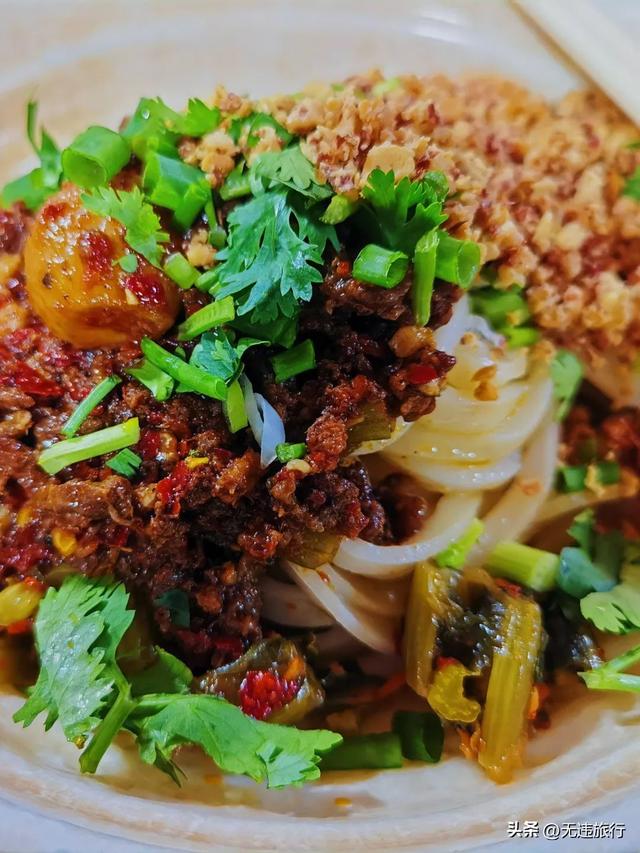 大理古城：推荐四街三美食，夜游最适宜！（附美图）