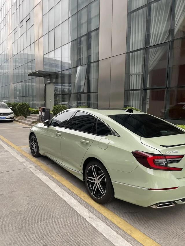 全屏超高清的超跑豪车壁纸 .欣赏一下 ！#创作灵感