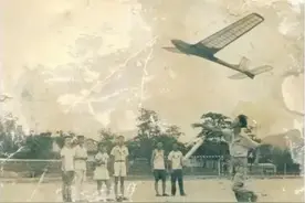 80后寻找全国目击者！小时候空中飞过的神秘小飞机「世奇研究所」图片