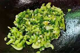 “欲长生，肠胃常清”，建议中老年多吃3菜，清肺排毒，健康长寿图片