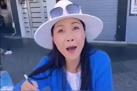 57岁田震定居澳洲！穿40元针织衫生活朴素，一举动疑似暗讽那英图片