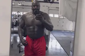这些NBA胖子也是肌肉男？奥尼尔6块腹肌，东契奇变胖，哈登变壮了图片