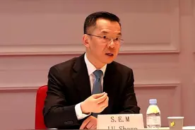 卢沙野言论激怒欧美各国，更让公知们如丧考妣，名师徐某最典型图片