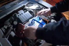 车子换电瓶，自己购买电瓶需要注意这几点，不怕被坑还能省钱图片