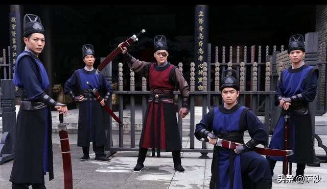 古代官和吏的关系是怎样？主人和狗腿子的关系：萨沙问答第146集