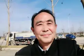 《一点纪实》图片