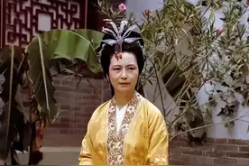 刘姥姥本人是何身份？从对话中顺藤摸瓜，能看出她是王家仆人出身图片