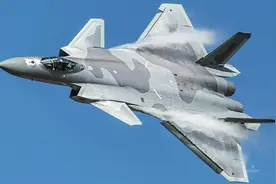 空军三剑客大变迁！歼-20和歼-16持续高产，为何歼-10C辉煌不再？图片