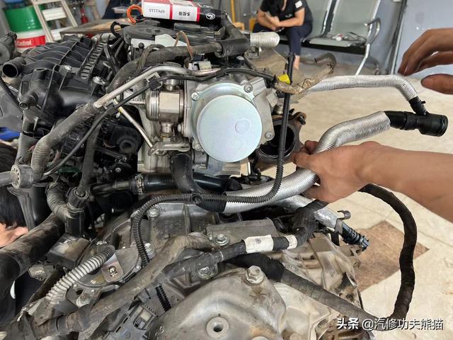 大众途观烧机油，德国工程师的设计缺陷由我们中国工匠来解决