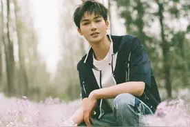 大声告诉武汉！朱正廷来了！全城开摇！图片