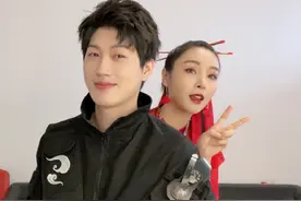 官宣恋情一年多后，女流与“YJJ”举办订婚宴，粉丝曝光现场照片图片