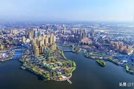 湖北省有12个地级市，大城市只有4个，有一个是“小马拉大车”图片