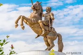 亚历山大7句很经典的名言，充满霸气，却都富有哲理图片