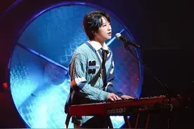 闪光的乐队：乐队重组，苏见信爆笑百出，吴莫愁双向奔赴成功图片