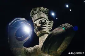 三星堆文物传奇：“巨人”的神秘手势和古王国的谜语图片