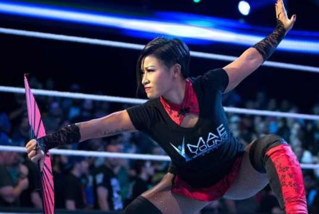 wwe首位中国女将李霞:身材健硕,一袭旗袍深受观众喜爱