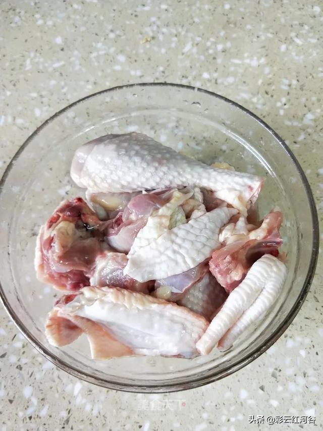 石斛花旗参花胶鸡汤的做法大全 2026年花胶石斛花旗参炖鸡汤做法 石斛花旗参花胶鸡汤的做法大全 2026年花胶石斛花旗参炖鸡汤做法