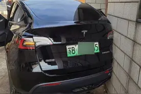 ModelY新车不到28万，为啥一次并不严重的事故，修车就要花20万？图片