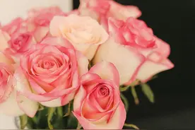 一个男人总是找你聊天，是动了真心，还是假意“撩”，看看这三点图片