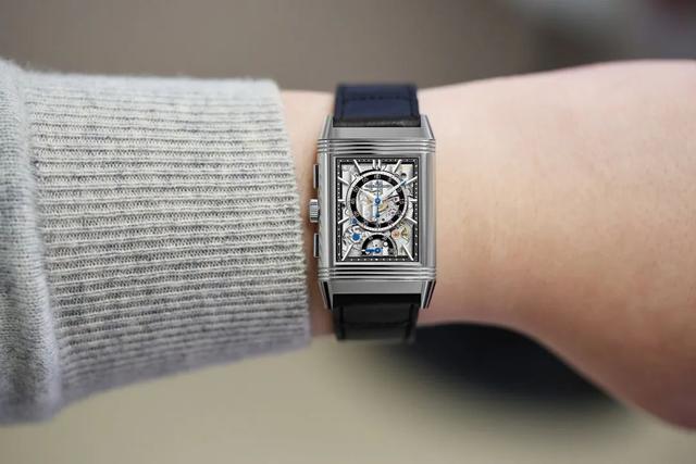 ���ҷ�ת��һ�ٷ���