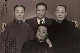 拜完堂才发现，新娘被调包成妻子姑姑，他无奈接受，如今家喻户晓图片