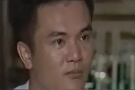 96年海南巨蟒为报恩甘当“保姆”，为主人看家护院，还和主人同住图片