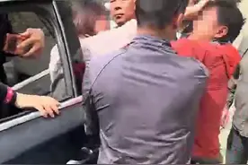 丈夫川藏线逆行插队遭阻拦，其妻自称“7月身孕”连怼男子被摔倒；涉事女子：对方饮酒被暂扣驾照，行拘10日图片