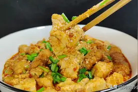 鱼籽炖豆腐：一碗全是高蛋白！好味道、好营养，美味下饭妙不可言图片
