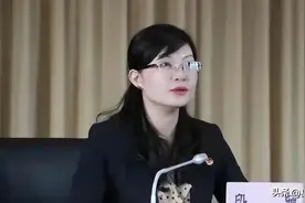 念稿子的唾沫横飞，听众却昏昏欲睡图片