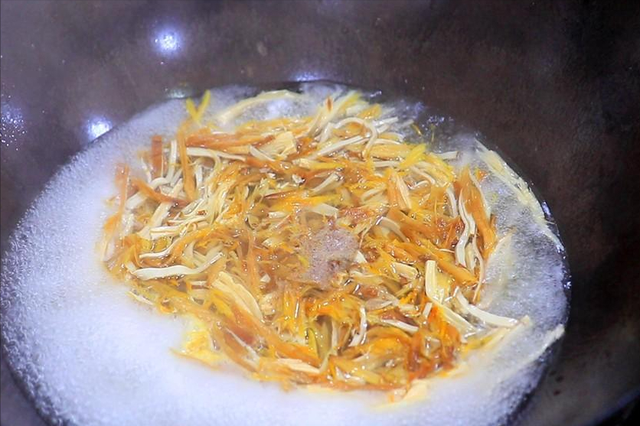 疫情反复，建议大家：少囤米面，多囤4类“半成品”，营养耐保存