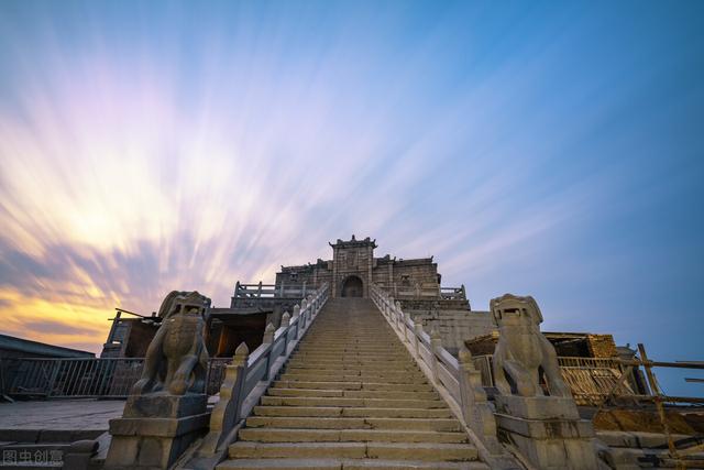 旅游景点好玩的地方,湖南十大景区,景色太迷人,不去遗憾一生,你打卡过