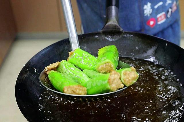 7月，绝不可错过！这5种青椒“绝配”吃法，比肉香，一上桌就光盘