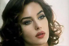 莫妮卡·贝鲁奇长得那么美，老公还是出轨了图片