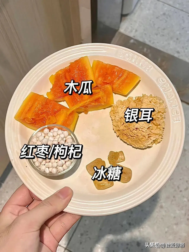 花胶莲子银耳窍门 2026年花胶银耳莲子汤的功效