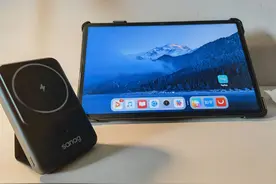 iPhone手机20W快充，SANAG C06 苹果磁吸充电宝开箱测评图片