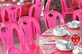 男子平时工作忙不参加同村人的婚礼，自己结婚无人出席:太失望了图片