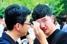 2011年小伙入读武汉大学，毕业时却懵了，武大：我没录取你啊图片