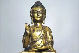 早期收藏 纯铜鎏金佛像 释迦牟尼佛一尊 恭请供奉佛像摆件 高40厘米图片