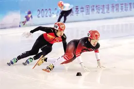 点燃冰雪激情 绽放冰雪魅力 中国杯短道速滑精英联赛呼和浩特站收官图片
