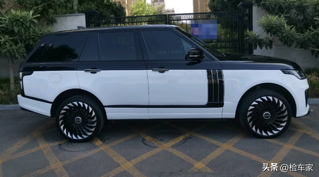 二手路虎行情崩塌！这辆百万级的路虎揽胜如今花50万捡漏值不值？