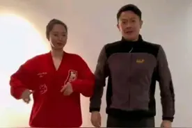 董璇印小天冰释前嫌，跳双人舞女方获夸赞，都是单身被留言撮合图片