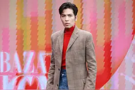 揭秘萧敬腾发布会走路风格：真相背后的误解与造谣图片