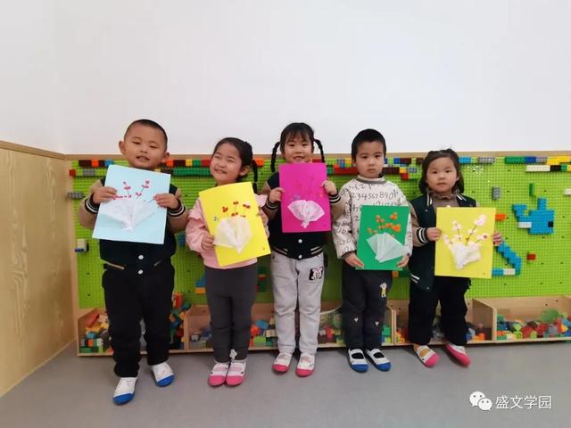 小小的行动,大大的爱!盛文学校幼儿园三八女神节活动纪实